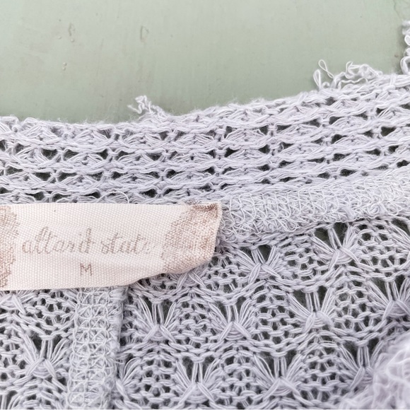 Womens Altar’d State Grunge Distressed Gray Knit Sweater Size Medium Apocalypse - Picture 2 of 3